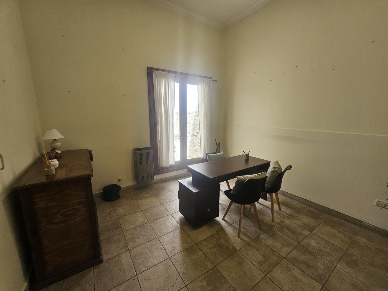 CASA ZONA CENTRO CONSULTORIOS