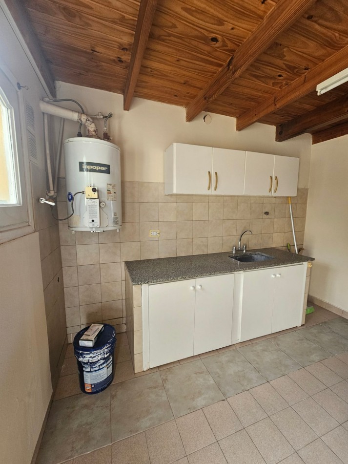 Duplex en alquiler 48 e 75 y 77