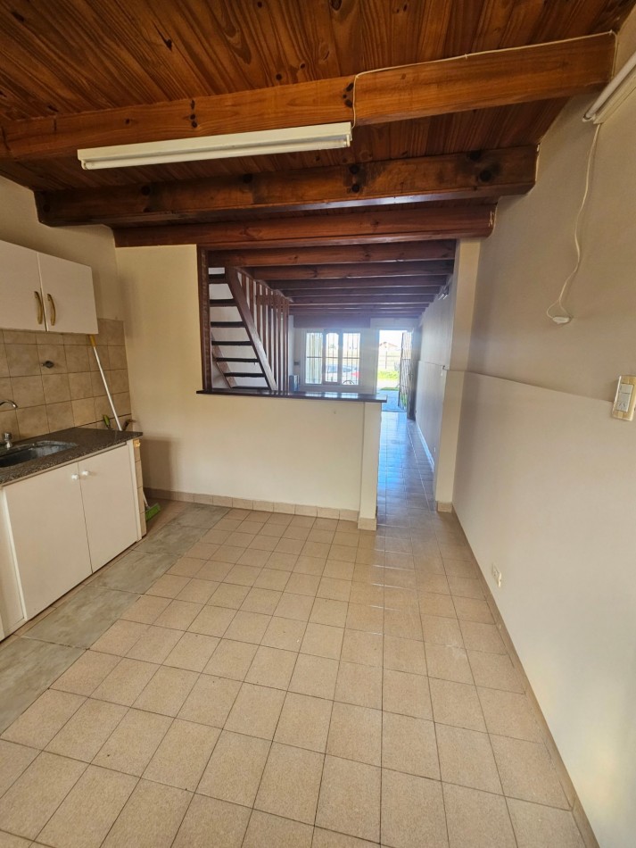 Duplex en alquiler 48 e 75 y 77