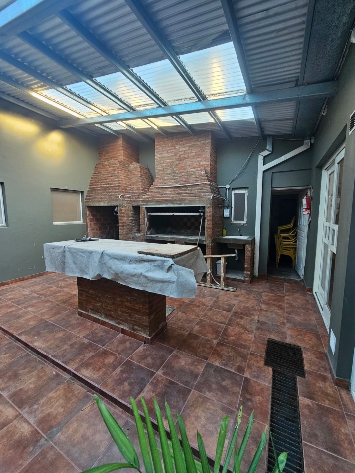 VENTA / ALQUILER - IMPORTANTE INMUEBLEVENTA / ALQUILER - IMPORTANTE COMPLEJO COMERCIAL, GASTRONOMICO Y DE EVENTOS EN VILLA BALNEARIA