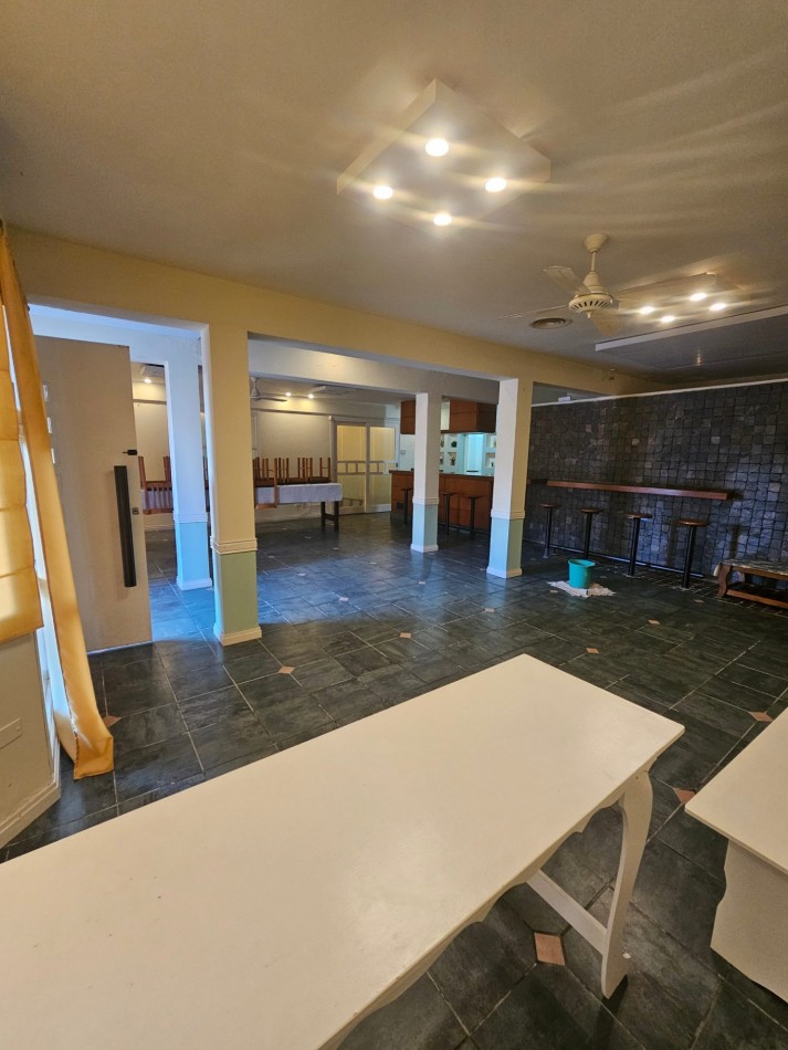 VENTA / ALQUILER - IMPORTANTE INMUEBLEVENTA / ALQUILER - IMPORTANTE COMPLEJO COMERCIAL, GASTRONOMICO Y DE EVENTOS EN VILLA BALNEARIA