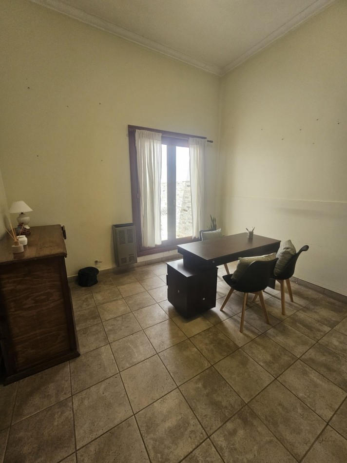 CASA ZONA CENTRO CONSULTORIOS