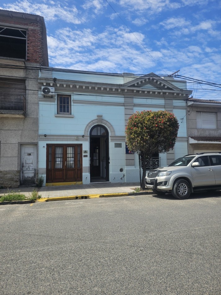 CASA ZONA CENTRO CONSULTORIOS