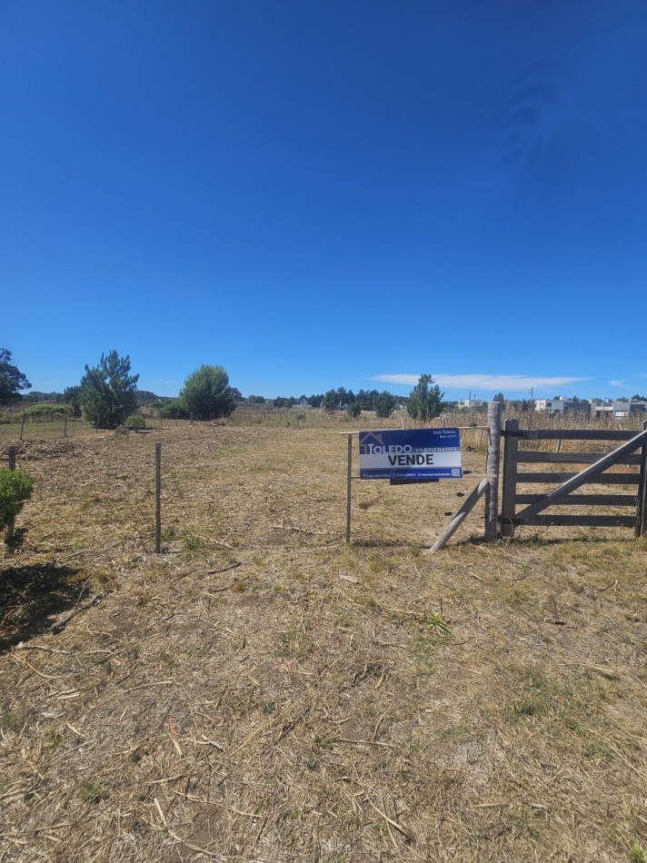 VENDO DOS LOTES JUNTOS O SEPARADOS LISTOS PARA ESCRITURAR