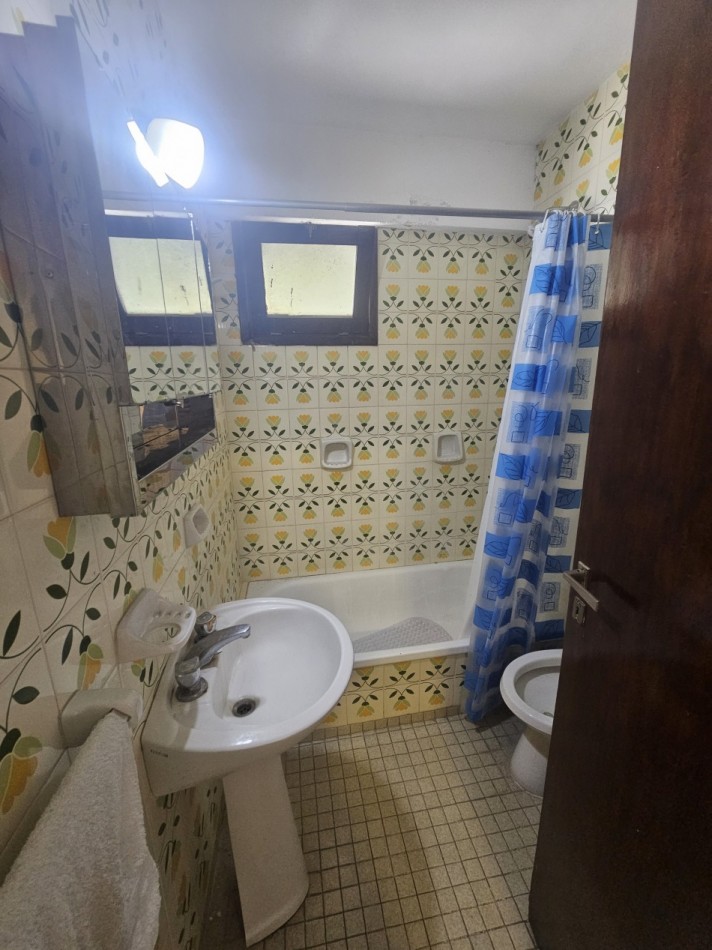 Departamento 2 ambientes en venta - 81 y 2