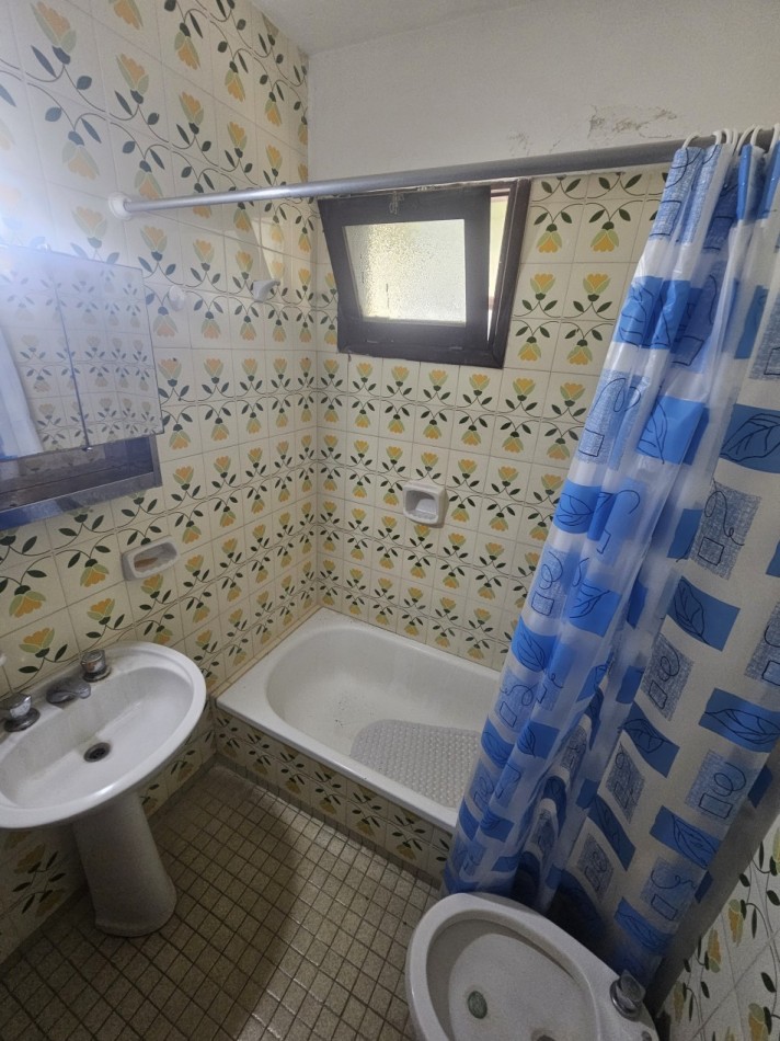 Departamento 2 ambientes en venta - 81 y 2