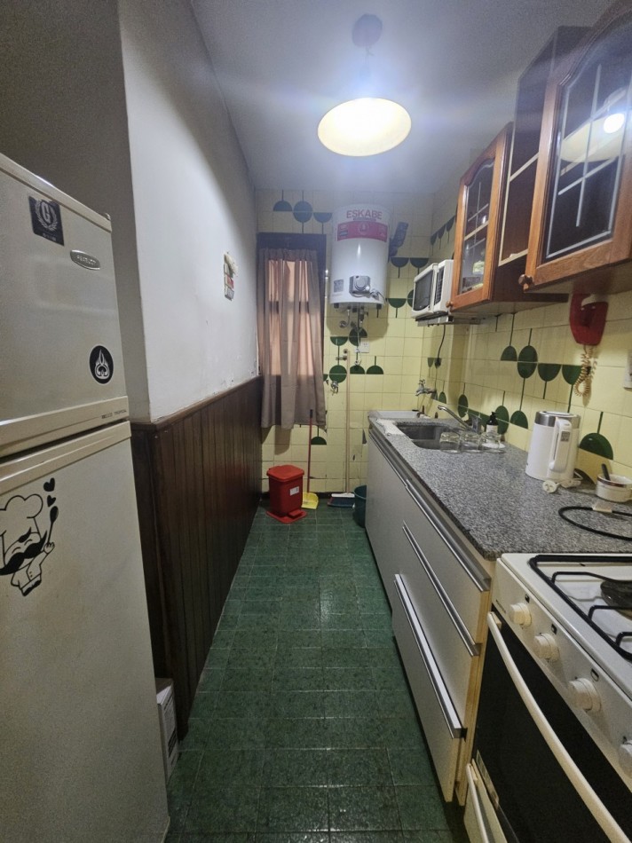 Departamento 2 ambientes en venta - 81 y 2