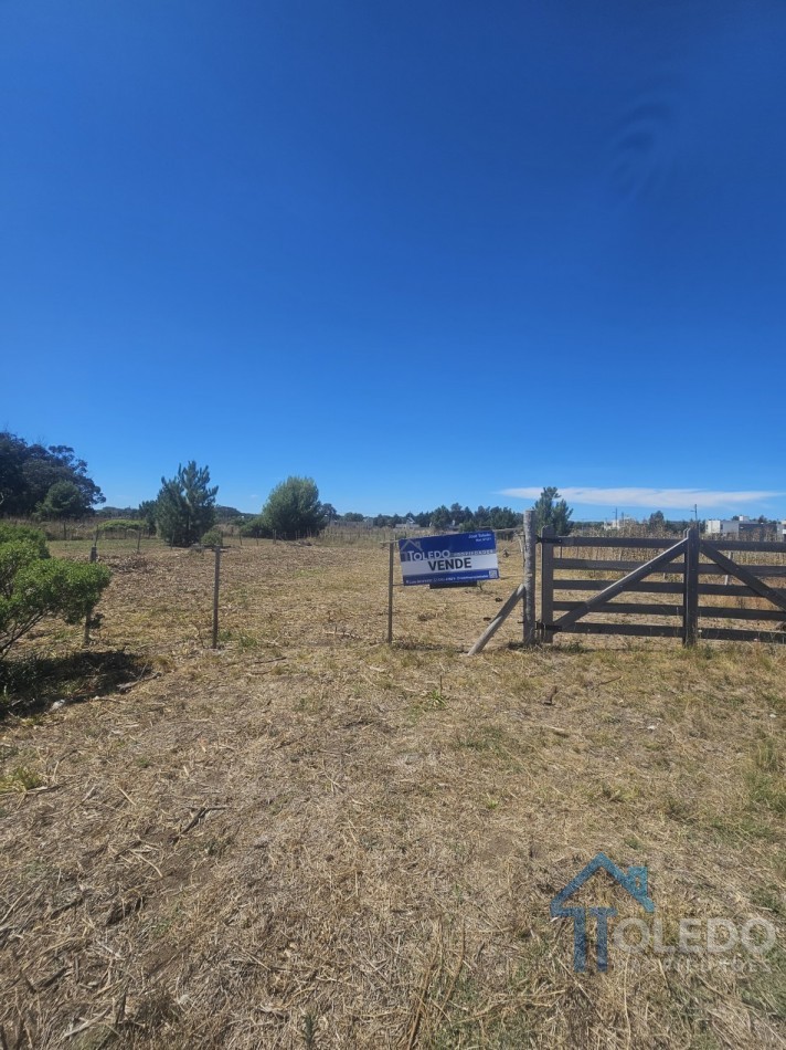 VENDO DOS LOTES JUNTOS O SEPARADOS LISTOS PARA ESCRITURAR