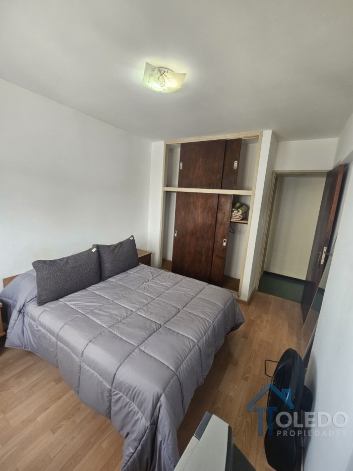 Departamento 2 ambientes en venta - 81 y 2