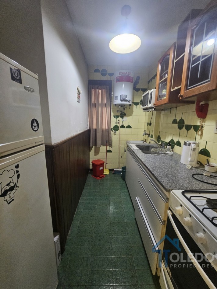 Departamento 2 ambientes en venta - 81 y 2