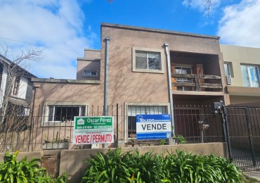  CASA DE 3 DORMITORIOS CON AMPLIO QUINCHO EN ZONA PARQUE (VENDE/PERMUTA)